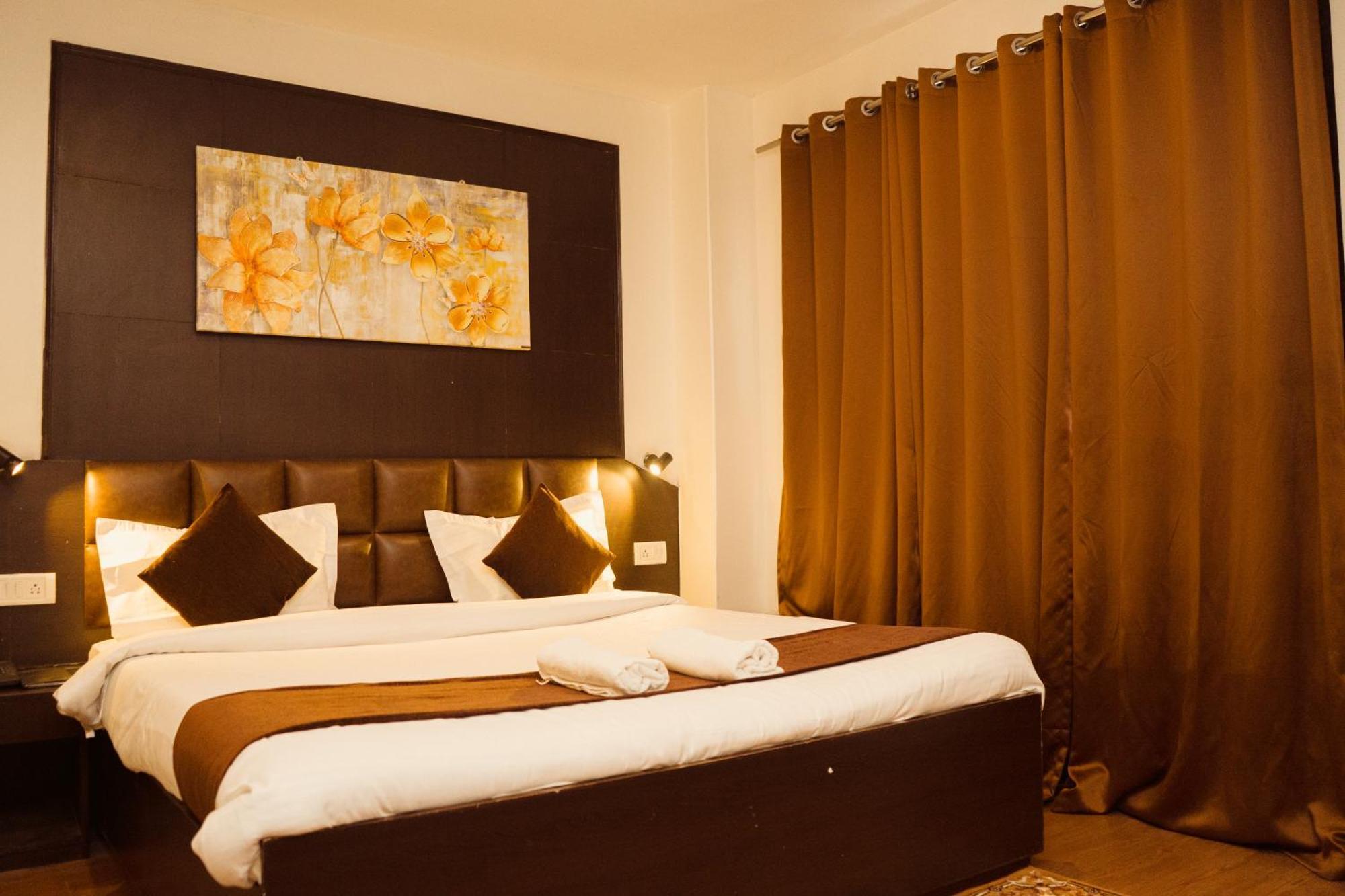Hotel Siddhi Vinayak Regency, Mg Marg กังต็อก ภายนอก รูปภาพ